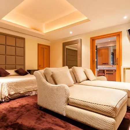 Sleeps 12 Pool Air Con Wifi * Vale do Lobo