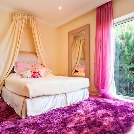 Sleeps 12 Pool Air Con Wifi Villa *